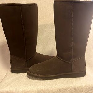 New with tags brown suede/fur brown boots